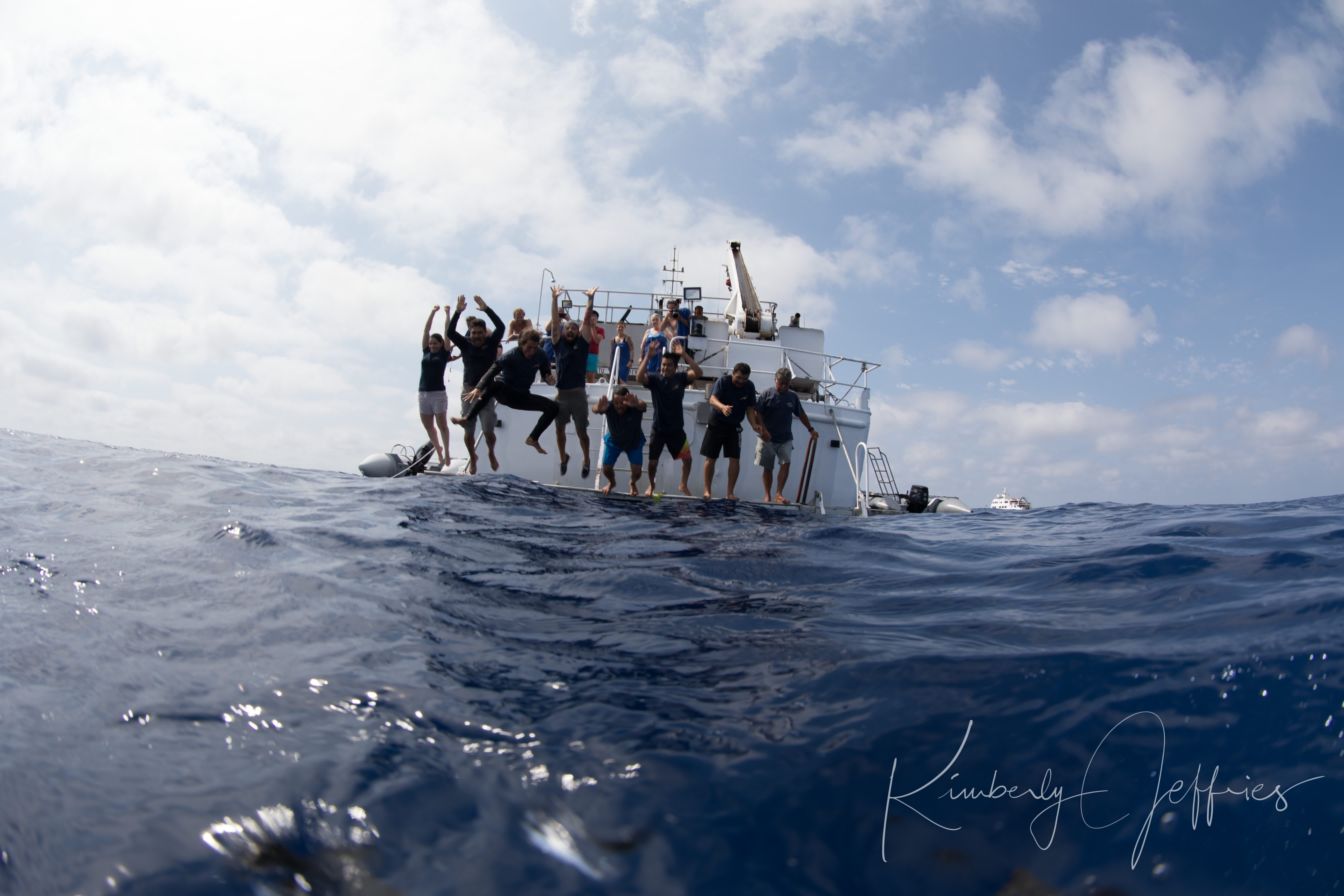 The Nautilus Undersea crew jumps under sea!